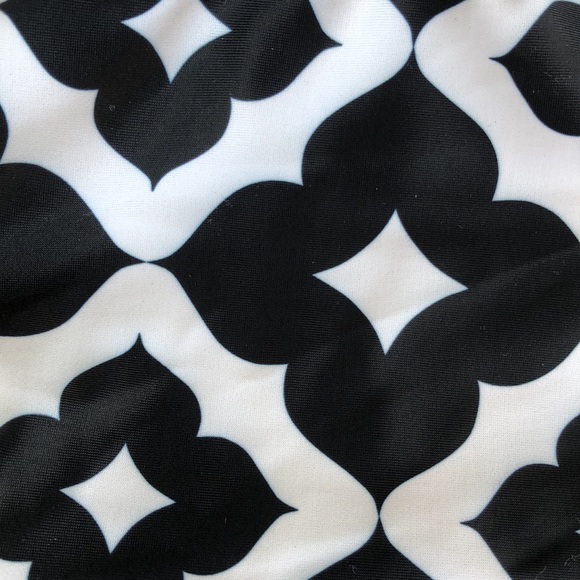 NWOT Love The Journey Cristy Lotus Flower Swimsuit - Picture 4 of 5